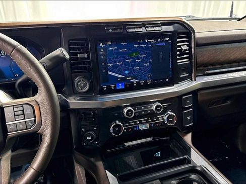 Used 2024 Ford F250 King Ranch AWD/4WD image 17