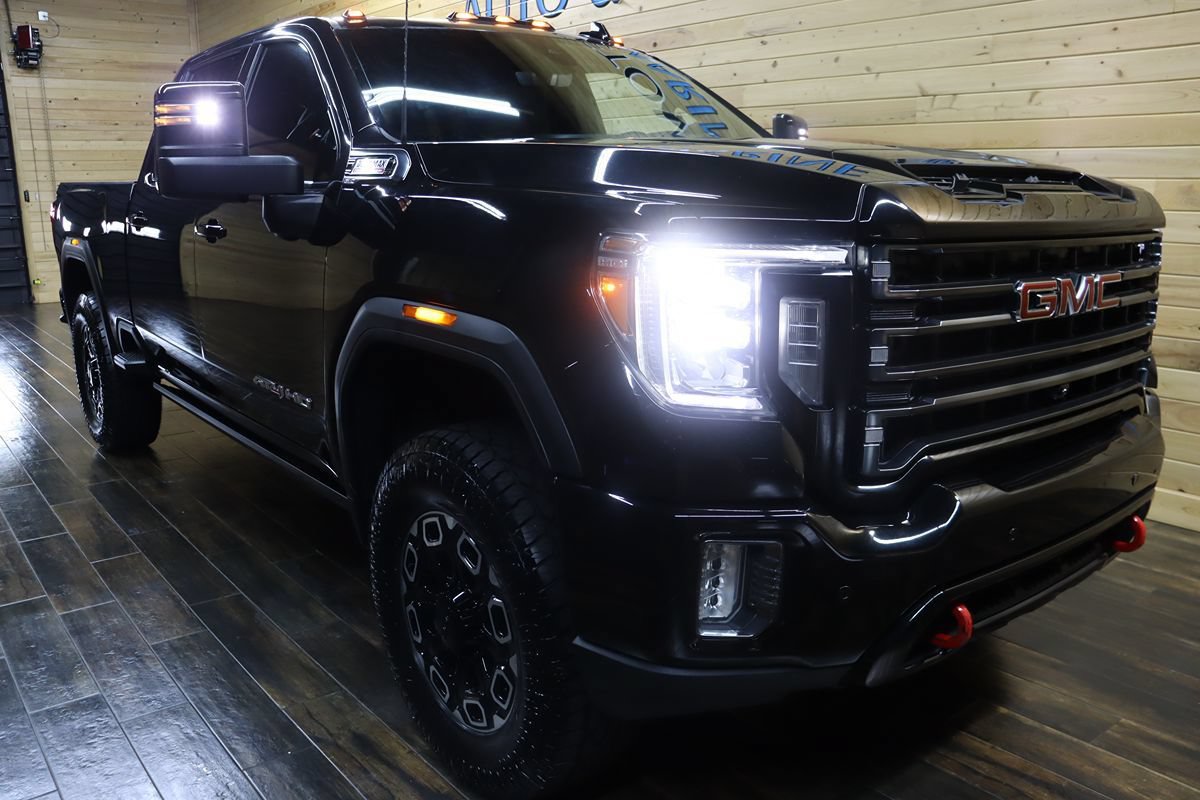 Used 2023 GMC Sierra 2500 AT4 w/ AT4 Premium Plus Package AWD/4WD image 2