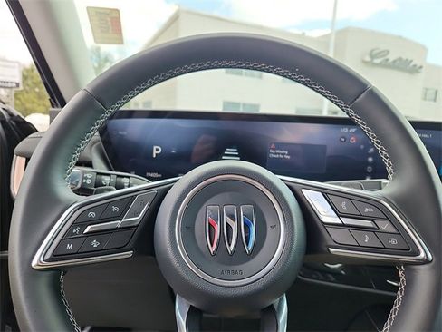 Certified 2025 Buick Envision Sport Touring image 19