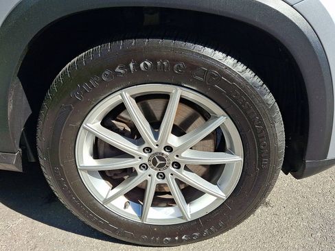 Used 2024 Mercedes-Benz GLE 450e 4MATIC image 8