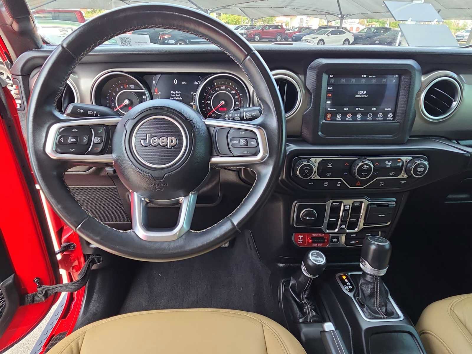 Used 2019 Jeep Wrangler Unlimited Rubicon w/ Dual Top Group AWD/4WD image 14