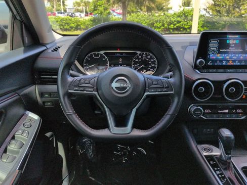 Used 2024 Nissan Sentra SR FWD image 15