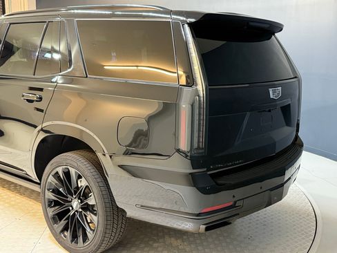 New 2025 Cadillac Escalade Sport Platinum w/ LPO, ONYX Package image 22