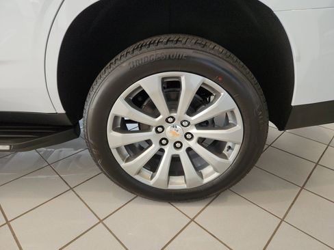 New 2026 Chevrolet Tahoe Premier image 3