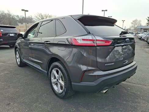 Used 2020 Ford Edge SE image 4