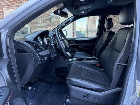 Used 2018 Dodge Grand Caravan GT image 11