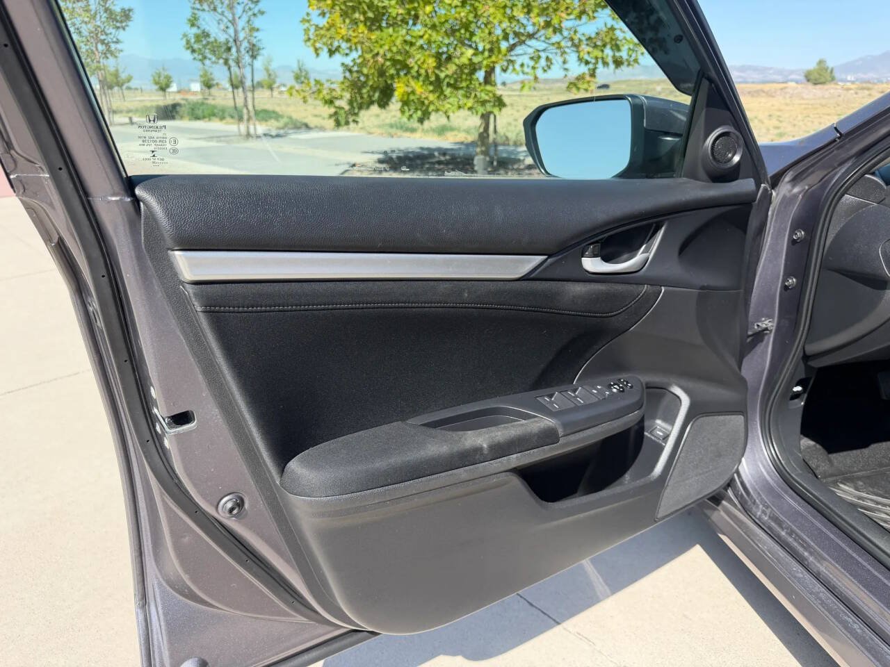 Used 2020 Honda Civic EX image 16