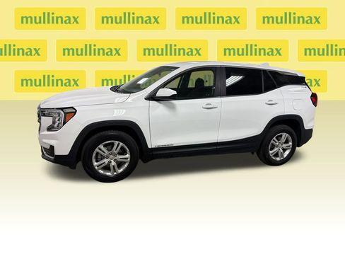 Used 2024 GMC Terrain SLE AWD/4WD image 9