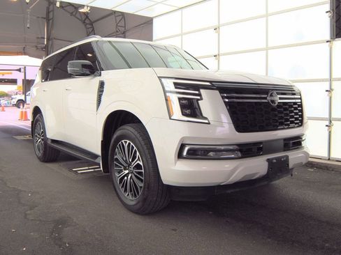 Used 2025 Nissan Armada SL w/ Captain's Chari Seat Package image 1