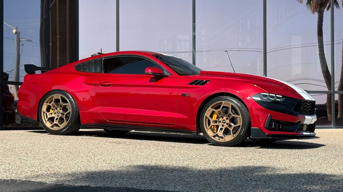 Used 2020 Ford Mustang GT Premium w/ GT Performance Package RWD image 20