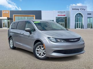 Used 2017 Chrysler Pacifica Touring FWD 360° Tour
