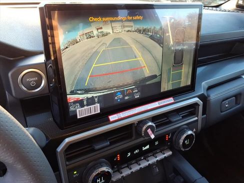 New 2025 Toyota 4Runner Limited image 19