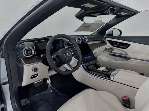 New 2026 Mercedes-Benz CLE 450 4MATIC Cabriolet image 9