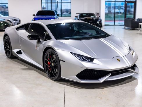 Used 2017 Lamborghini Huracan LP 610-4 Avio image 10
