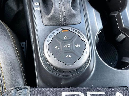 Used 2024 Ford Bronco Badlands AWD/4WD image 38