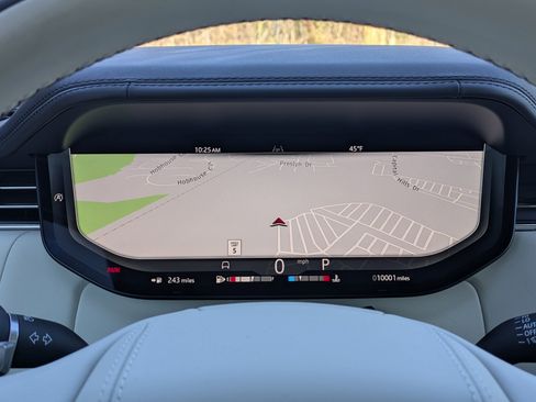 Certified 2025 Land Rover Range Rover SE image 10