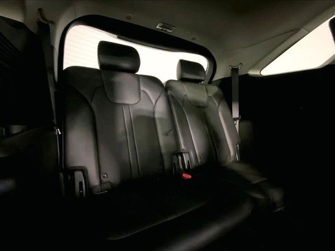 Certified 2023 Kia Sorento SX image 24