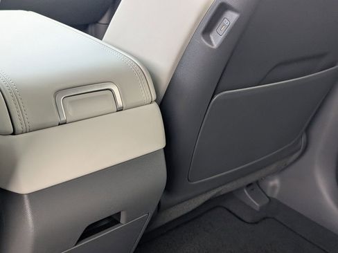 New 2026 Hyundai Santa Fe SEL FWD image 17