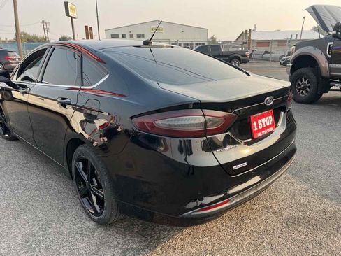Used 2016 Ford Fusion SE FWD image 7