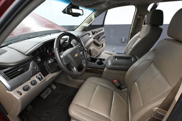 Used 2016 Chevrolet Tahoe LT w/ Luxury Package AWD/4WD image 16