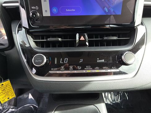 Used 2024 Toyota Corolla LE image 23