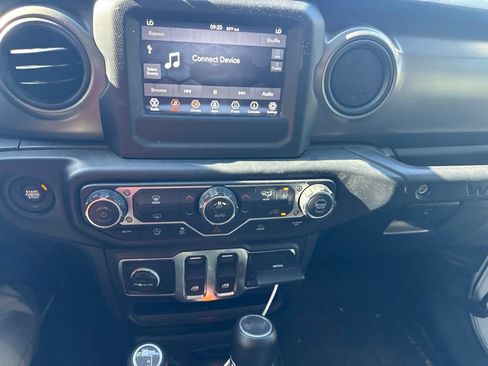Used 2023 Jeep Wrangler Sport AWD/4WD image 22
