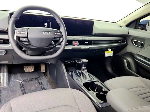 Used 2025 Kia K4 EX FWD image 12
