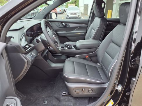 New 2026 Buick Enclave Sport Touring w/ Power Package image 4