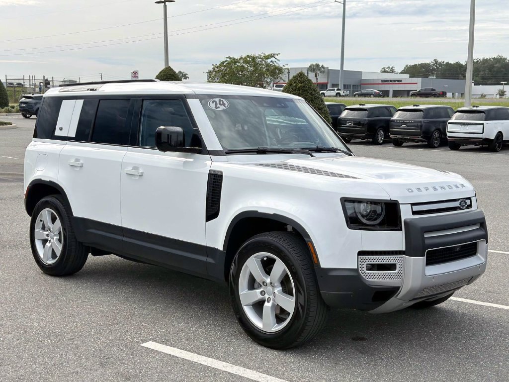 Used 2024 Land Rover Defender 110 S AWD/4WD image 7
