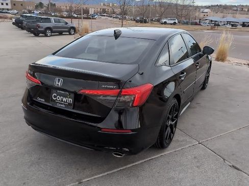 Used 2022 Honda Civic Sport image 8