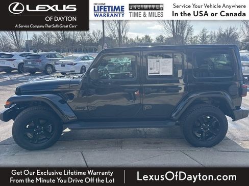 Used 2021 Jeep Wrangler Unlimited Sahara image 6