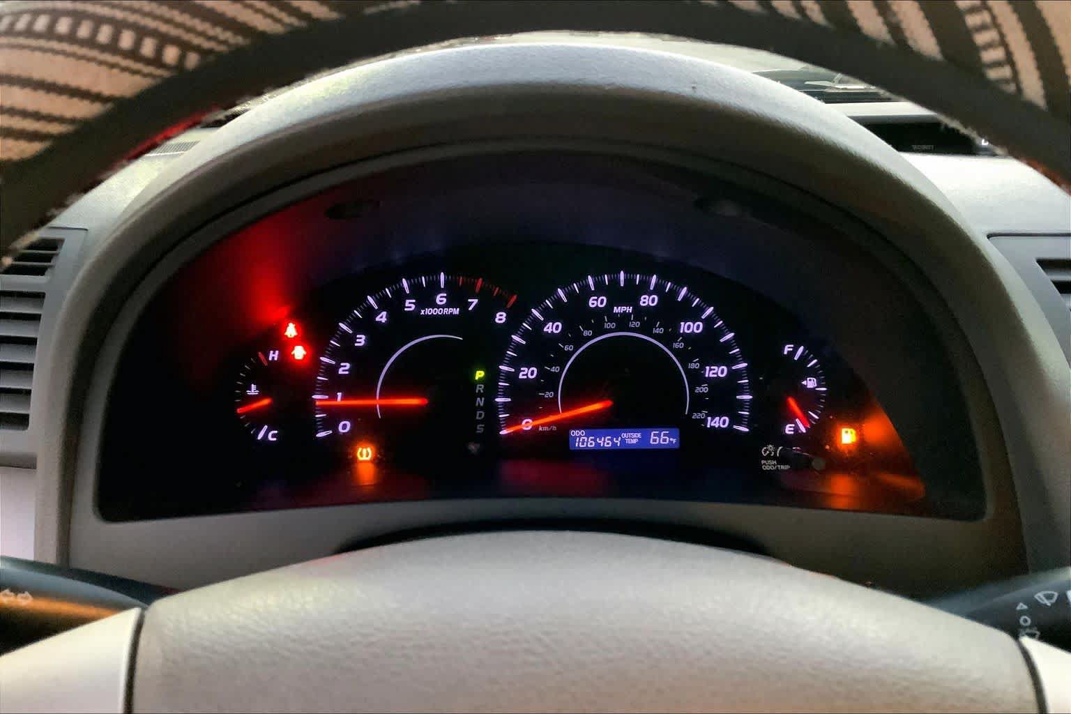 Used 2010 Toyota Camry LE FWD image 19