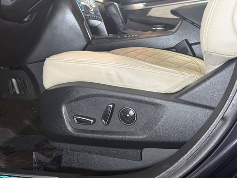 Used 2016 Ford Explorer Platinum AWD/4WD image 26