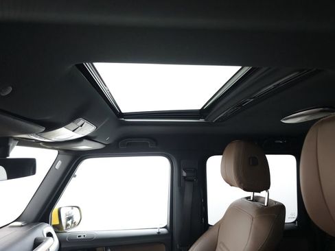 Used 2025 Mercedes-Benz G 550 image 25