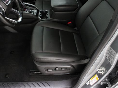 Used 2023 GMC Canyon Elevation w/ Elevation Premium Package RWD image 15