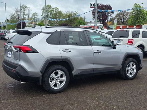 Used 2021 Toyota RAV4 XLE w/ XLE Grade Weather Package image 27