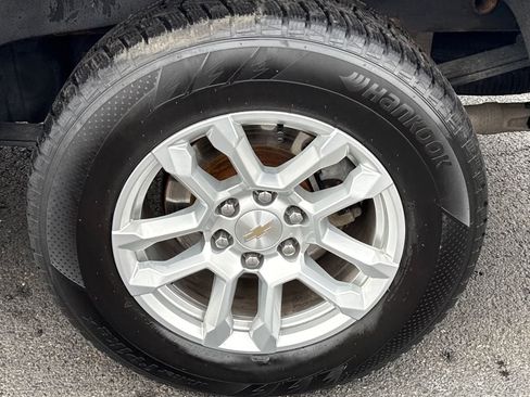 Used 2024 Chevrolet Silverado 1500 LT image 12