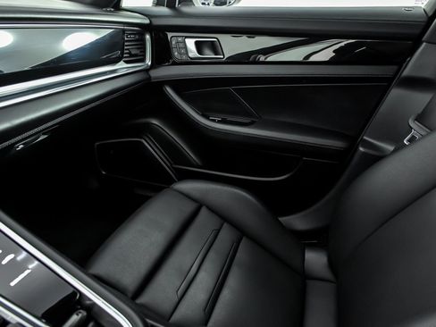 Used 2023 Porsche Panamera 4S AWD/4WD image 34