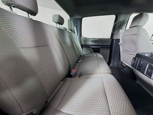 Used 2018 Ford F150 XLT w/ Equipment Group 302A Luxury AWD/4WD image 29