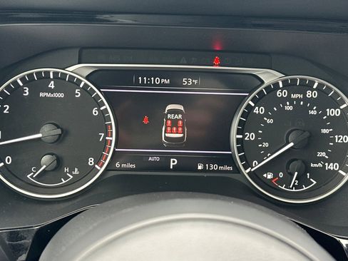 New 2025 Nissan Pathfinder SV w/ SV Premium Package image 31