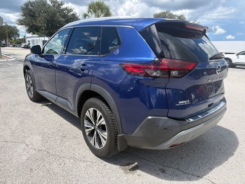 Used 2021 Nissan Rogue SV w/ Premium Package FWD image 5