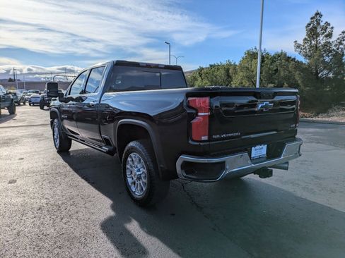 Used 2025 Chevrolet Silverado 3500 LTZ w/ LTZ Convenience Package AWD/4WD image 5