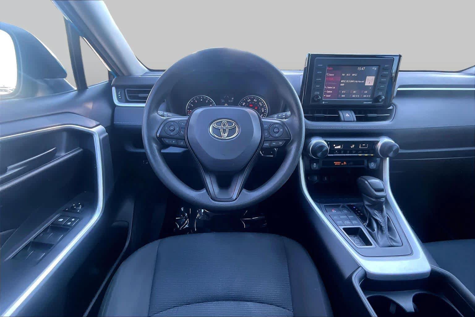 Used 2020 Toyota RAV4 LE w/ Carpet Mat Package AWD/4WD image 6