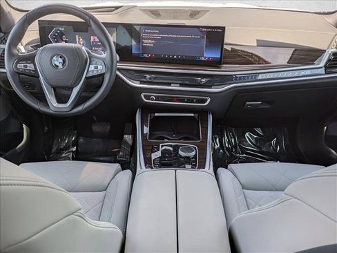 Used 2025 BMW X5 xDrive40i w/ Climate Comfort Package AWD/4WD image 19