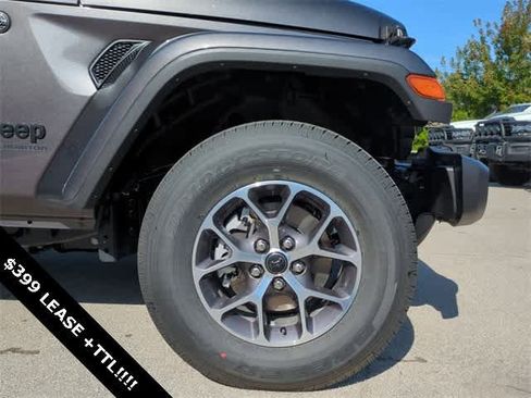 New 2025 Jeep Gladiator Sport image 13