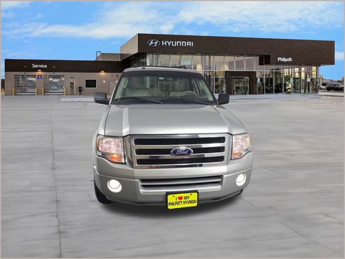Used 2012 Ford Expedition XLT w/ Leather Seating Pkg image 6
