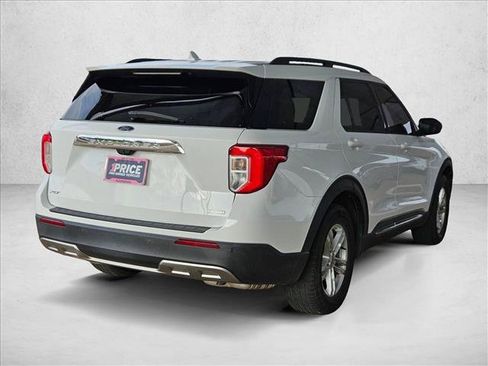 Used 2020 Ford Explorer XLT w/ Equipment Group 202A RWD image 5