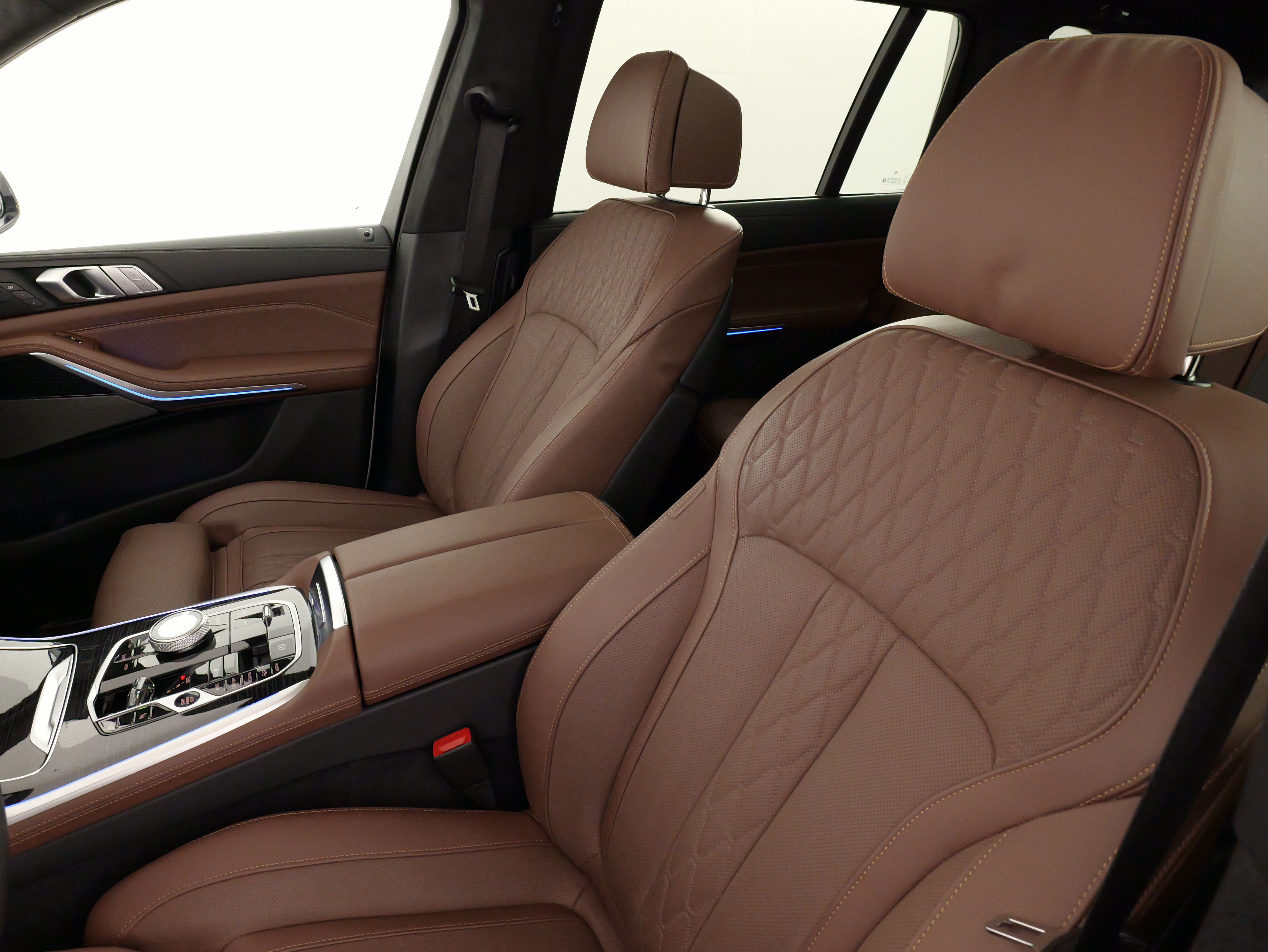 Used 2026 BMW X7 M60i AWD/4WD image 31