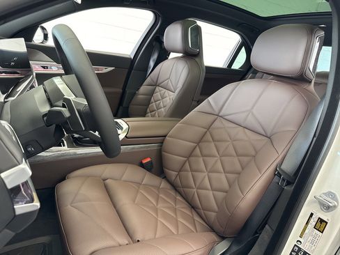 New 2026 BMW 740i xDrive image 15