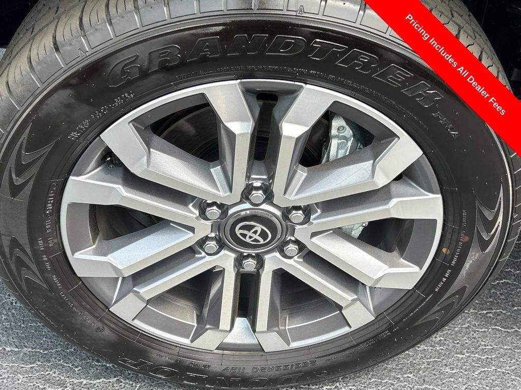 Used 2026 Toyota 4Runner Limited AWD/4WD image 26
